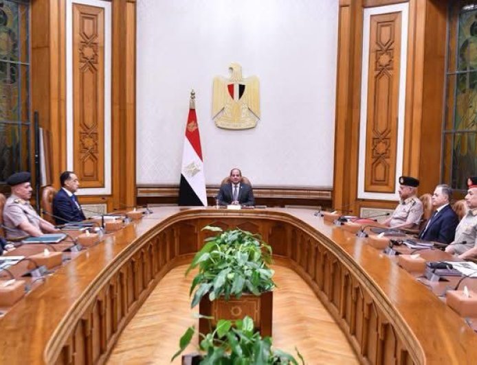 الرئيس السيسي يستعرض مع مدبولي نتائج اجتماعات نيويورك ويرحب بمبادرة ترامب لوقف الحرب في غزة
